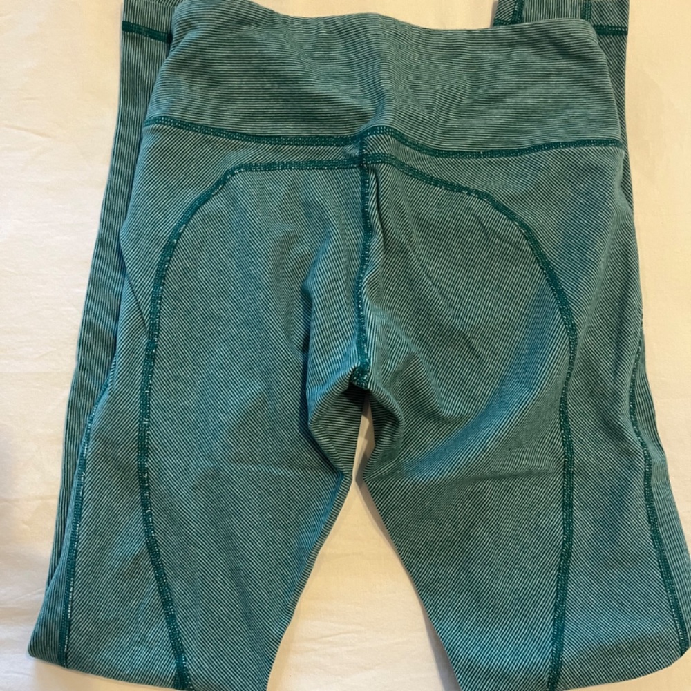 Lululemon Wunder Under - image 3